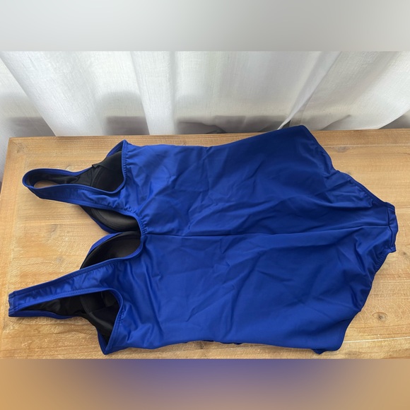 New Miraclesuit Plus Size Oceanus One Piece in Azul Size 18W - Picture 7 of 9